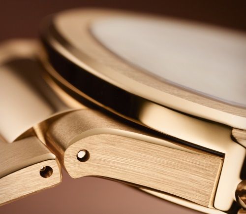 Ladies Automatic Nautilus.